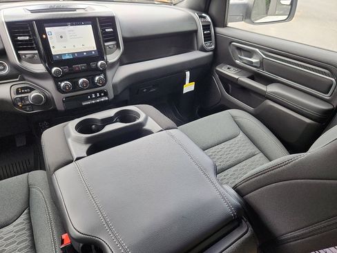 New 2025 RAM 1500 Big Horn AWD/4WD image 10