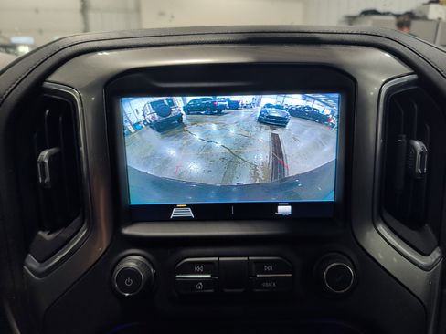 Used 2021 Chevrolet Silverado 1500 LT w/ Bed Protection Package AWD/4WD image 12