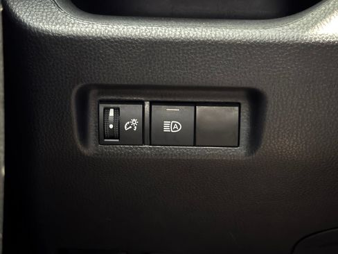 Used 2024 Toyota RAV4 LE AWD/4WD image 29