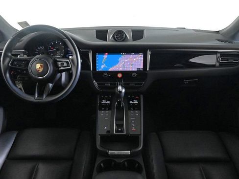 Certified 2024 Porsche Macan Base image 11