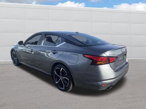 Used 2023 Nissan Altima 2.5 SR image 3
