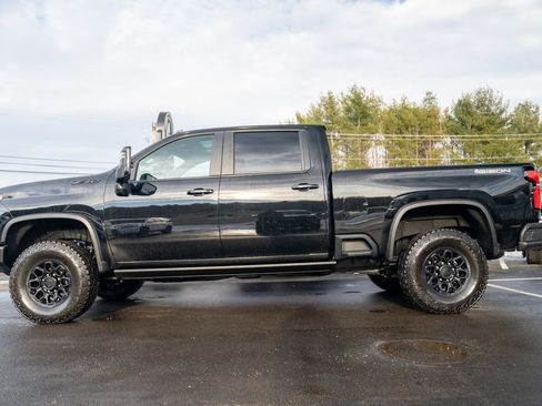 Used 2025 Chevrolet Silverado 2500 ZR2 w/ ZR2 Bison Edition image 3