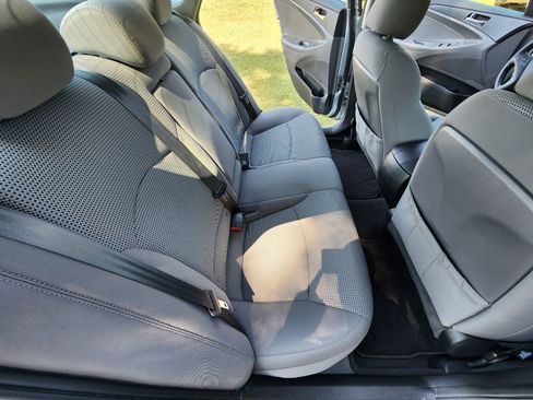 Used 2012 Hyundai Sonata GLS w/ Popular Equipment Pkg image 9