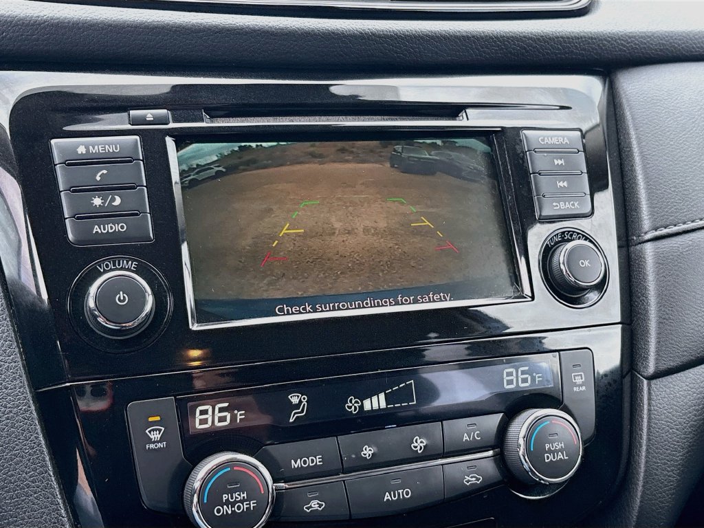 Used 2020 Nissan Rogue SV AWD/4WD image 13