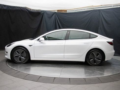 Used 2020 Tesla Model 3 Long Range image 9