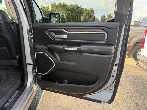 Used 2020 RAM 1500 Laramie AWD/4WD image 16