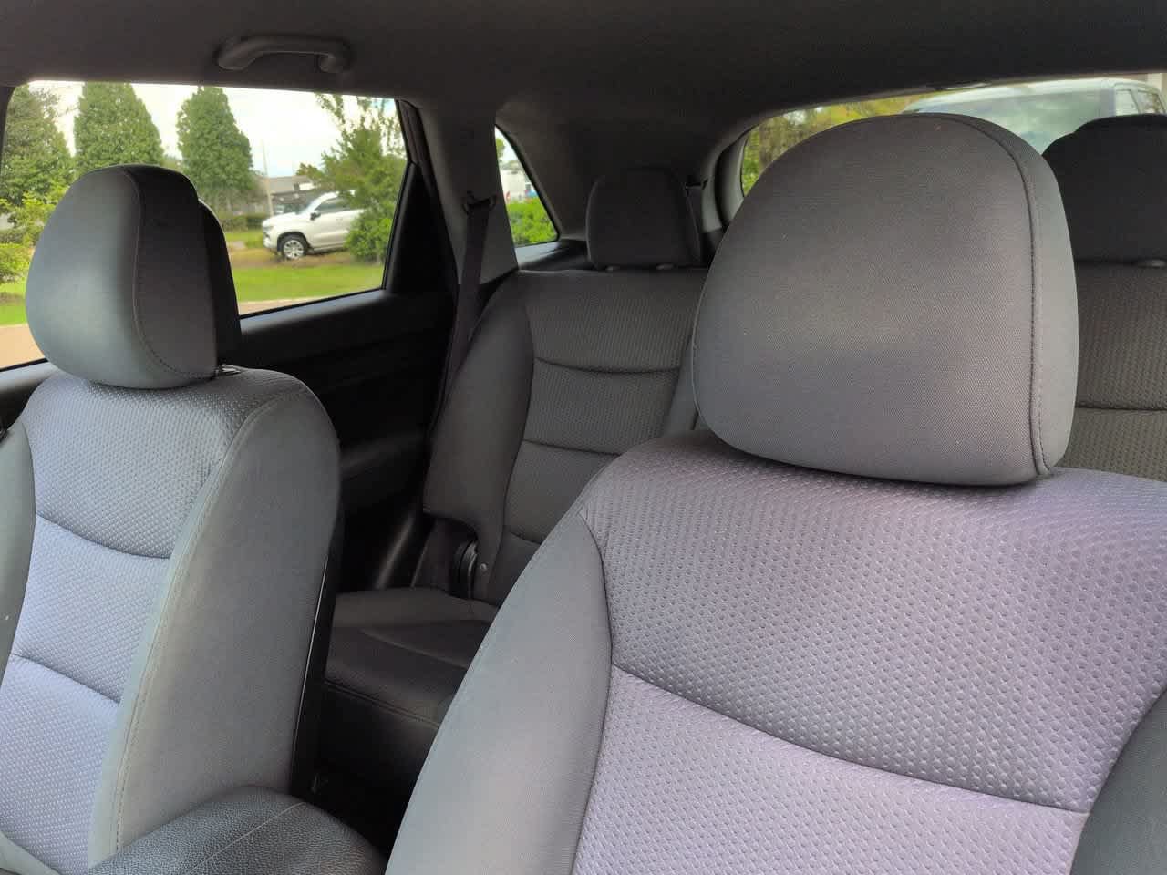 Used 2012 Kia Sorento LX w/ Convenience Pkg FWD image 8