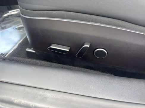 Used 2023 Tesla Model 3 Standard Range image 10