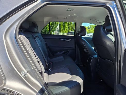 Used 2024 Kia Niro Wind w/ Wind Preserve Package FWD image 12