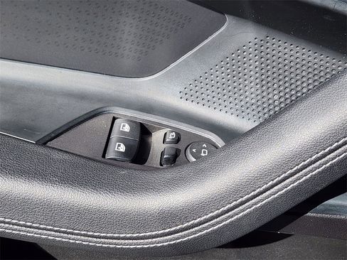 Used 2024 BMW 230i xDrive Coupe w/ Convenience Package image 4