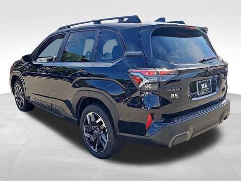 Used 2025 Subaru Forester Limited w/ Popular Package image 3