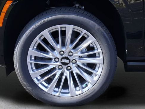 New 2026 Cadillac Escalade ESV Luxury RWD image 9