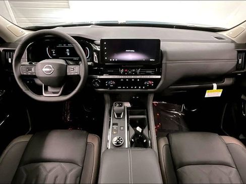 New 2026 Nissan Pathfinder Platinum AWD/4WD image 6