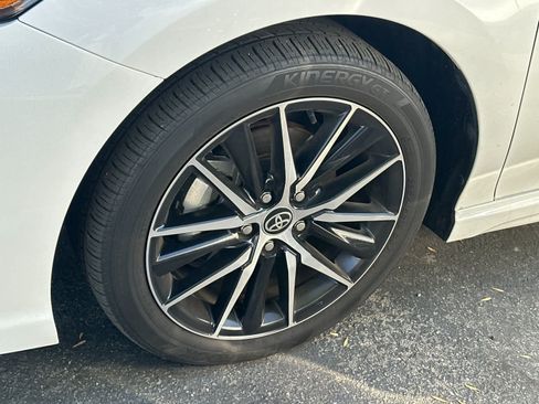 Used 2023 Toyota Camry SE w/ Convenience Package FWD image 9