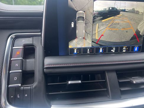 Used 2023 Chevrolet Suburban RST w/ Luxury Package AWD/4WD image 18