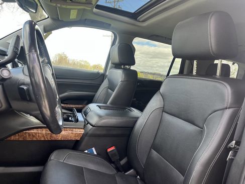 Used 2020 Chevrolet Tahoe Premier AWD/4WD image 13