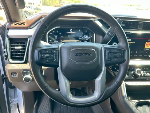 Used 2024 GMC Sierra 3500 Denali w/ Technology Package image 14