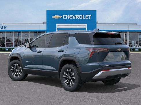 New 2027 Chevrolet Equinox LT w/ Convenience Package II FWD image 3