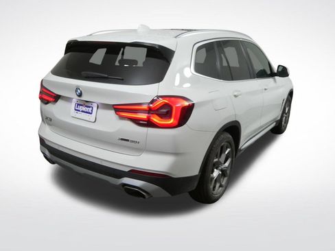 Used 2024 BMW X3 xDrive30i w/ Premium Essential Package AWD/4WD image 2