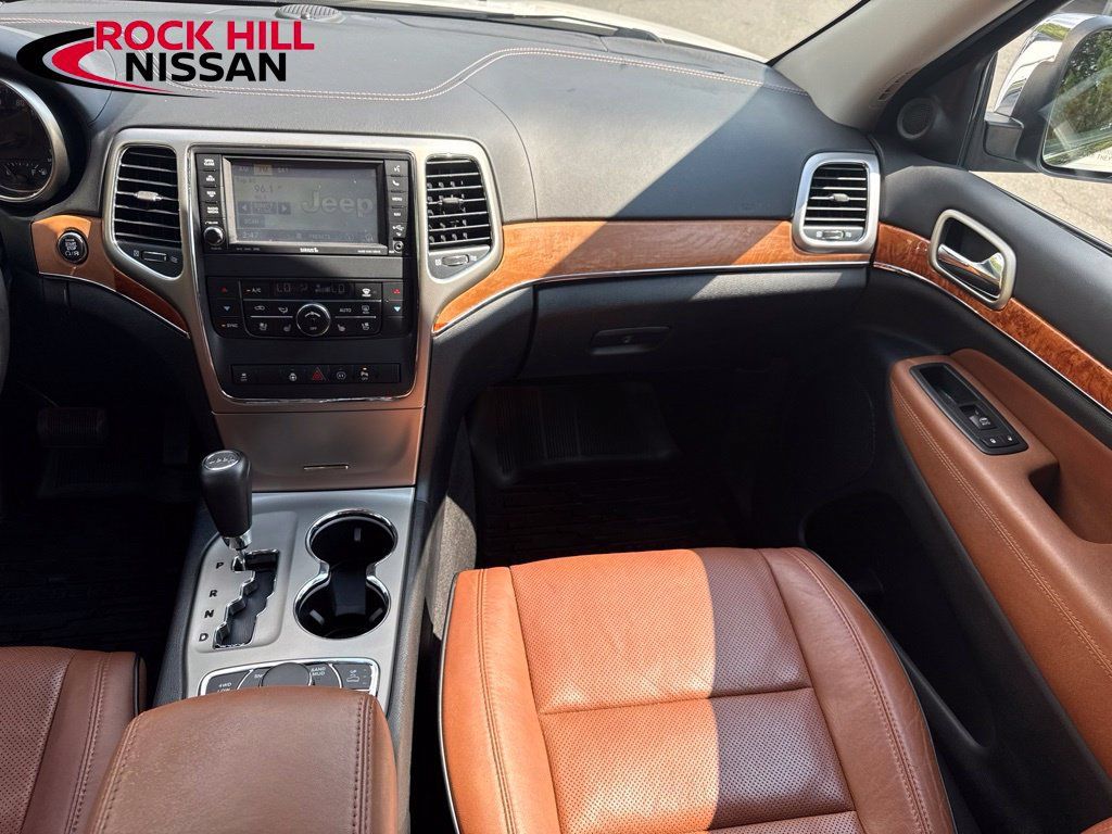 Used 2012 Jeep Grand Cherokee Overland AWD/4WD image 31