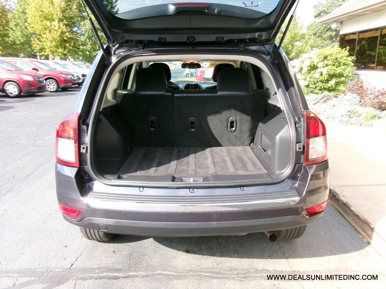 Used 2015 Jeep Compass High Altitude AWD/4WD image 18