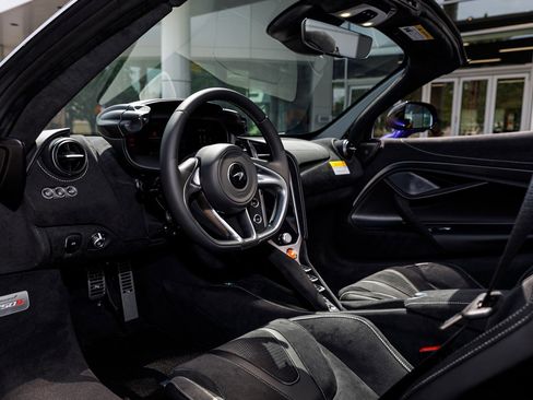 New 2026 McLaren 750S Spider image 52