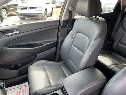 Used 2017 Hyundai Tucson SE Plus w/ Cargo Package image 12
