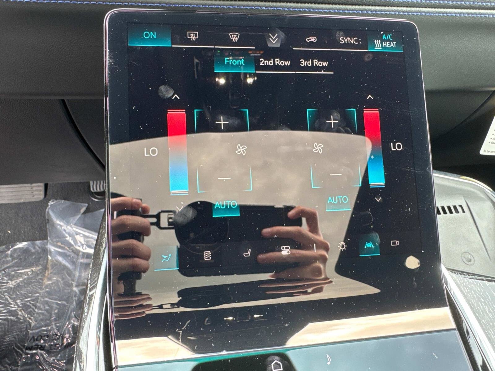 New 2025 Cadillac Escalade IQ Luxury 1 AWD/4WD image 19