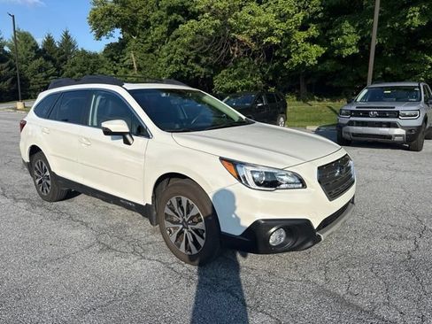 Used 2017 Subaru Outback 3.6R Limited AWD/4WD image 7