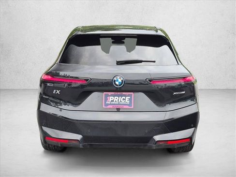 Used 2023 BMW iX xDrive50 w/ Premium Package AWD/4WD image 7