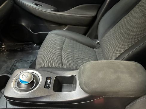 Used 2016 Nissan Leaf S w/ Charger Package FWD image 18