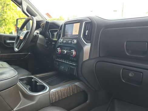 Used 2022 GMC Sierra 2500 Denali w/ Technology Package AWD/4WD image 21