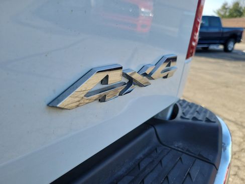 Used 2024 RAM 2500 Big Horn w/ Bed Utility Group image 23