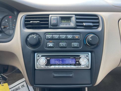 Used 2000 Honda Accord LX image 15