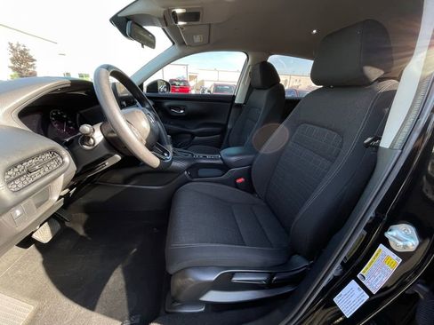 Certified 2023 Honda HR-V LX image 27