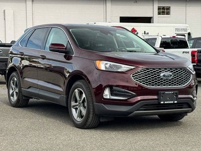 Used 2024 Ford Edge SEL w/ Convenience Package