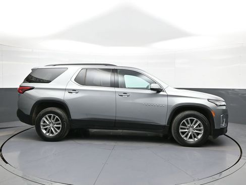 Used 2023 Chevrolet Traverse LT AWD/4WD image 5