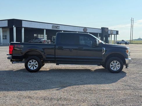 Used 2021 Ford F250 XL w/ STX Appearance Package AWD/4WD image 4