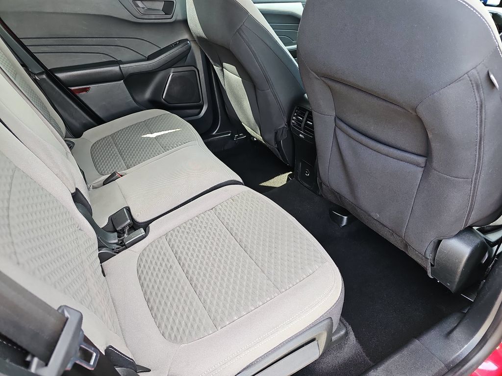 Used 2022 Ford Escape SE w/ Convenience Package FWD image 11