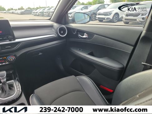 Used 2023 Kia Forte GT-Line w/ GT-Line Premium Package FWD image 17