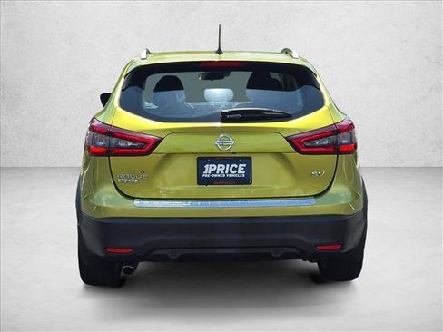 Used 2020 Nissan Rogue Sport SV FWD image 7