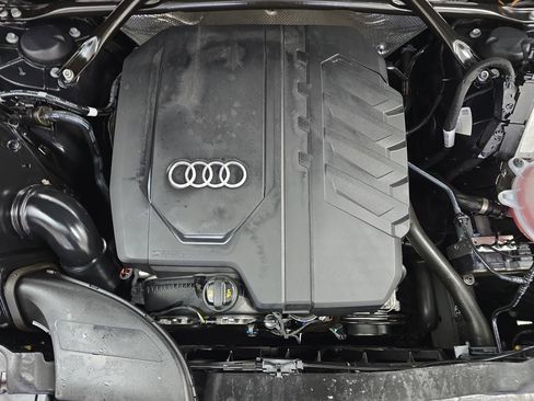 Used 2022 Audi Q5 2.0T Premium w/ Convenience Package image 31