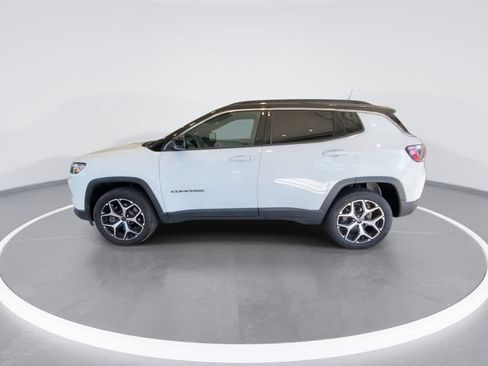 Used 2025 Jeep Compass Limited AWD/4WD image 5