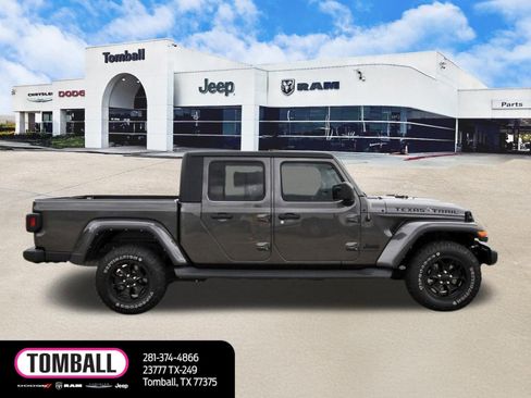 Used 2022 Jeep Gladiator Sport AWD/4WD image 8