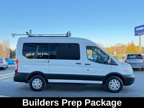 Used 2019 Ford Transit 150 XLT image 6