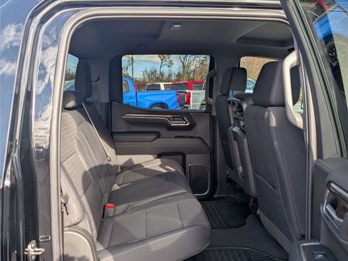 Used 2024 Chevrolet Silverado 1500 LT image 12