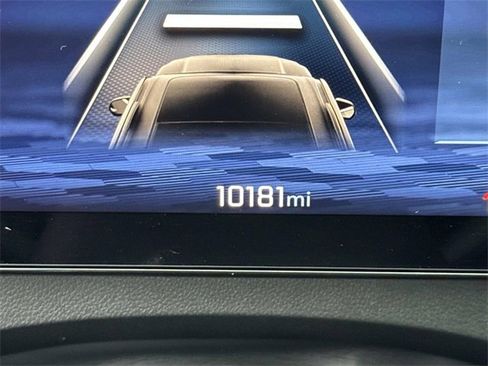 Used 2025 Chevrolet Traverse Z71 w/ Driver Confidence Package image 28