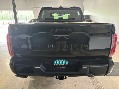 Used 2024 Toyota Tundra Platinum AWD/4WD image 6