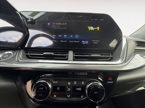New 2026 Chevrolet Trax ACTIV w/ Driver Confidence Package FWD image 11
