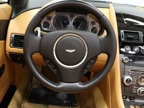 Used 2012 Aston Martin V8 Vantage V8 Convertible 2D image 31